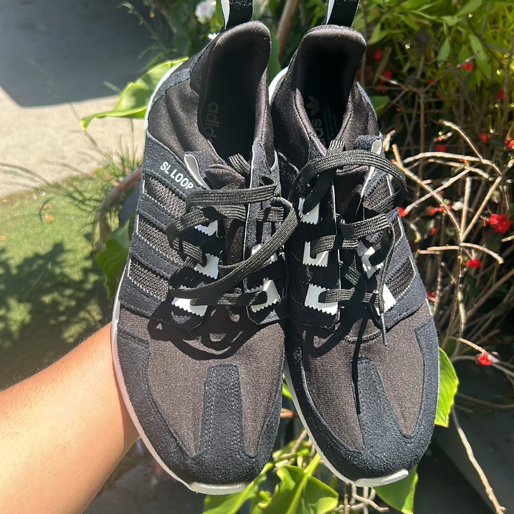 Adidas shoes - Picture 4 of 5